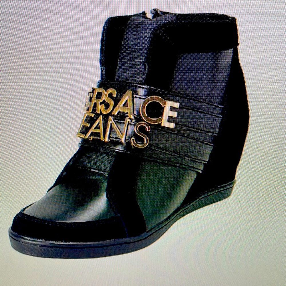 Versace Jeans Couture -Woman’s black boots